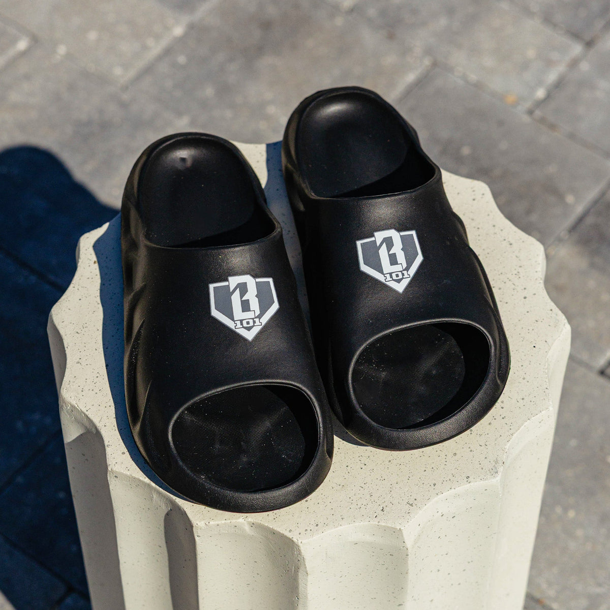 Adult Slides - Black