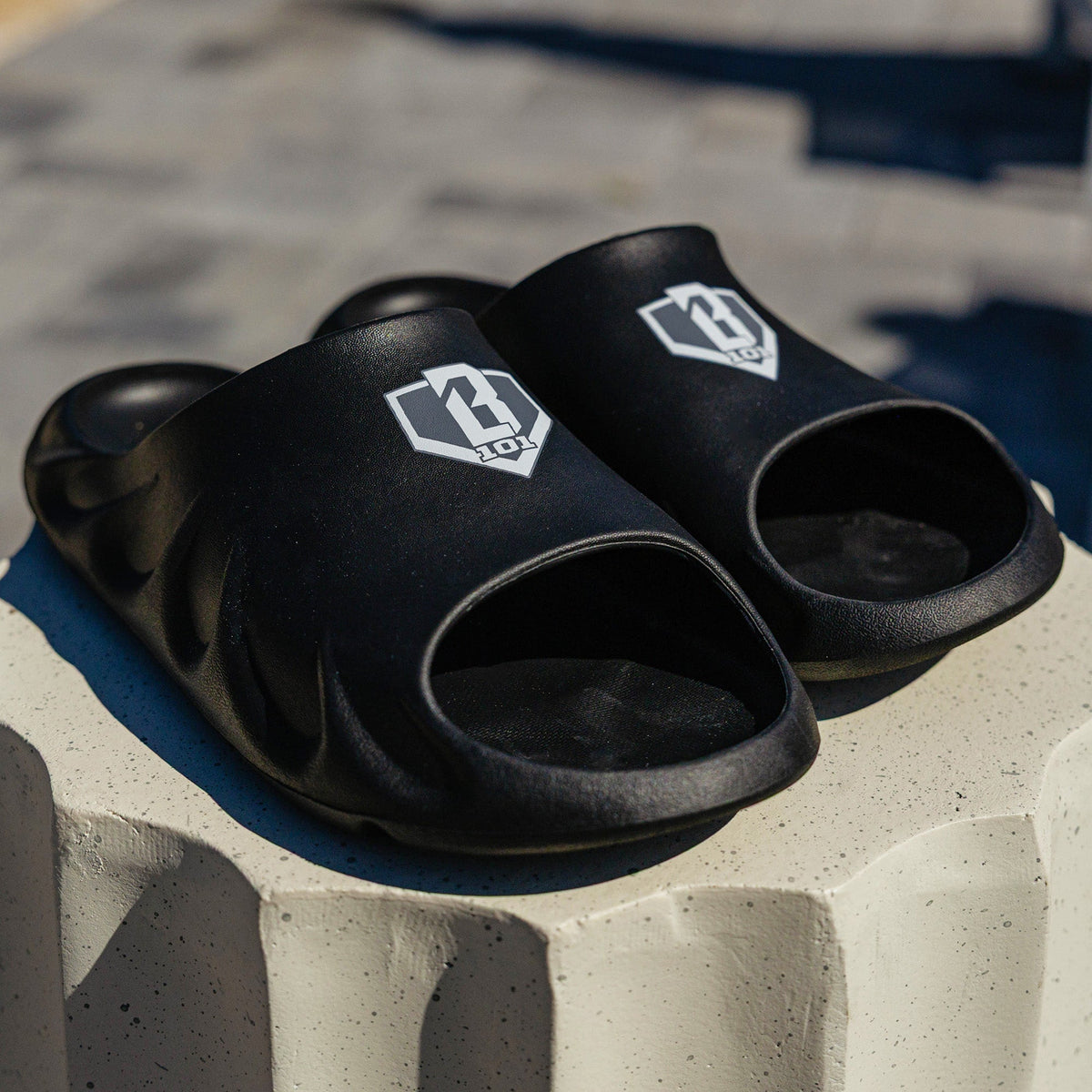 Adult Slides - Black