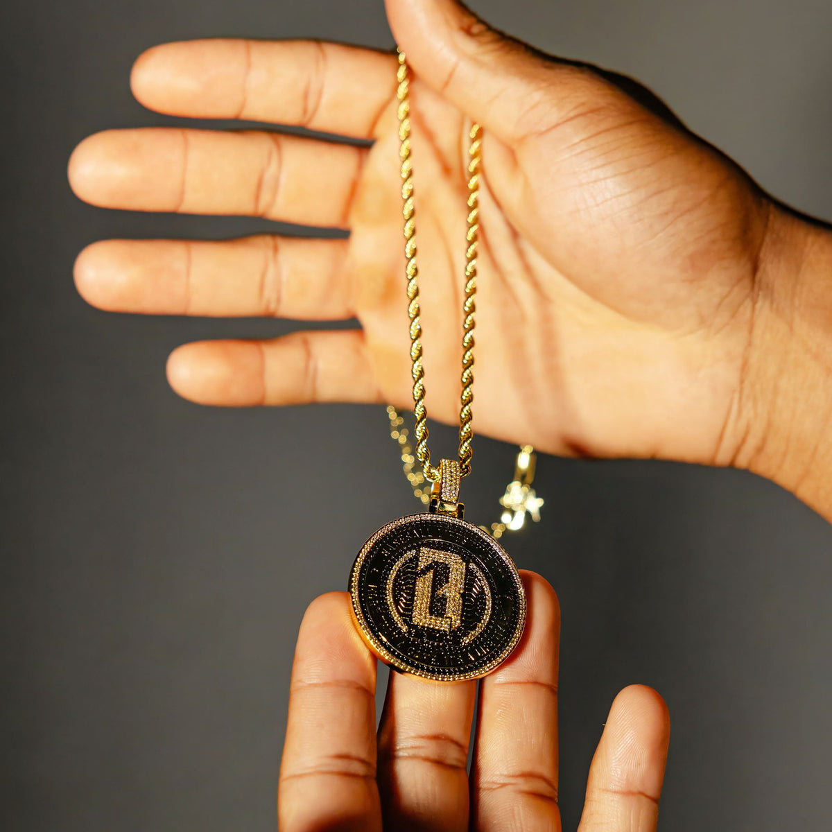 Ovadora Medallion Necklace - Yellow Gold