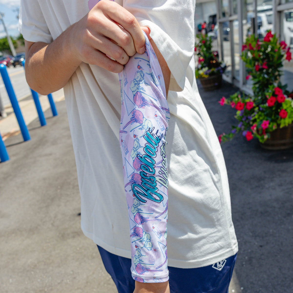 Fastball Scoops Arm Sleeve